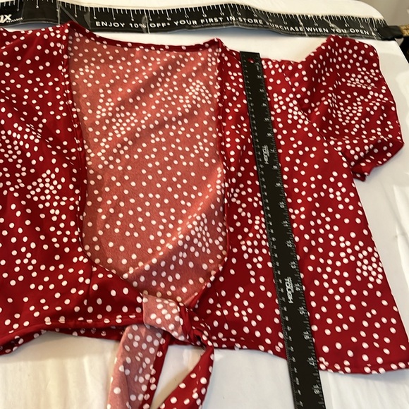 Red and white small lightweight  print summer shrug perfect over cami - Picture 7 of 15